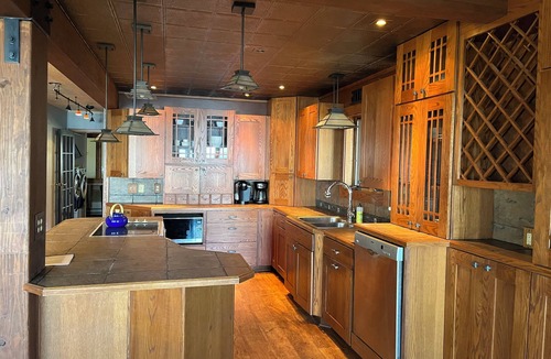 Sault Ste. Marie House | Sweet Retreat Estate Private Waterfront Retreat