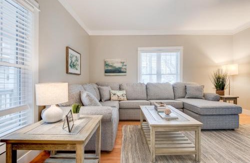 South Haven House | Swimming Pool & Shuffleboard - 2 Blocks to Kid's Corner & South Beach