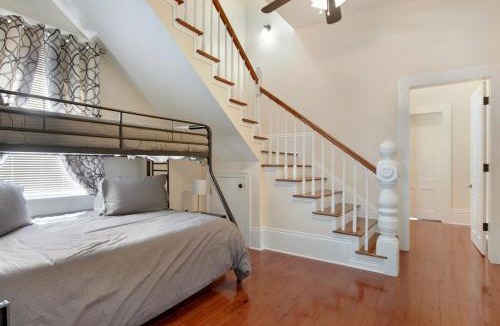 East Riverside House | Tchoup House Two