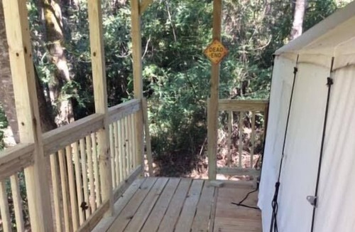 Bogalusa RV Rental | Tentrr Signature Site - Treetop Adventure