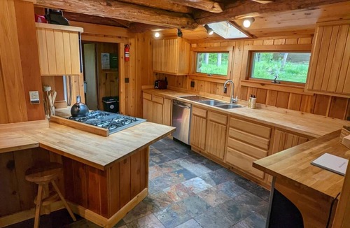La Pointe House | The Boathouse Lodge on Madeline Island