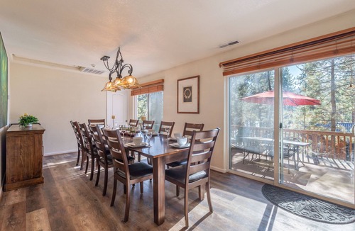 Truckee Cabin | The Deck at Donner - Pet Friendly