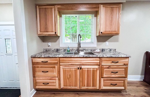 Bergland House | The Escape on Maple (Formally known as Bottland)