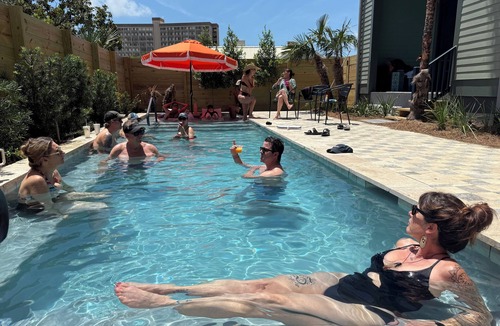 Biloxi House | The Executive @ The Pullman House Downtown w/Heated Pool