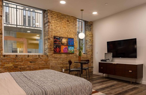 Downtown Hotel | The Finnley