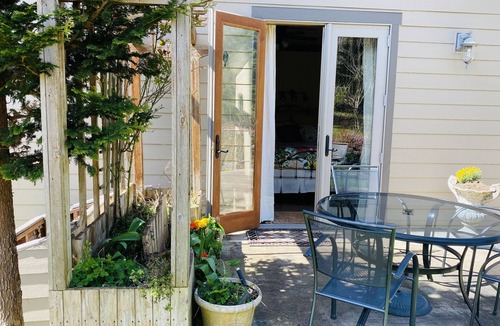 Mossyrock House | The First Light Suite at Adytum Sanctuary in Mossyrock, WA