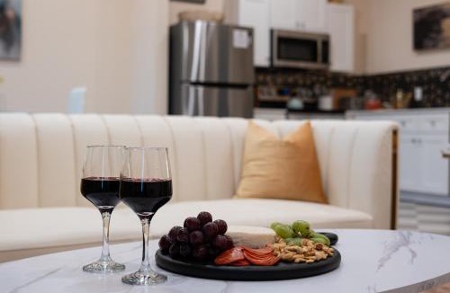 Downtown Apartment | The Francesca - Apt 334