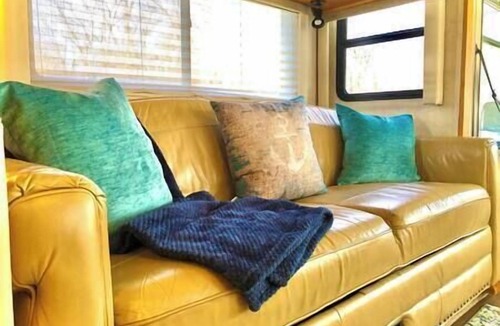 Osceola House | The Glamping Spot - 5 Star R&R River Retreat