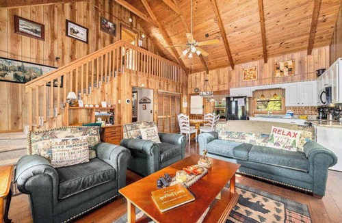 Blairsville Cabin | The Grey Moose Getaway