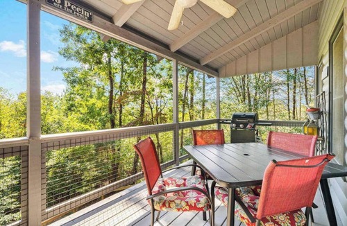 Blairsville Cabin | The Grey Moose Getaway
