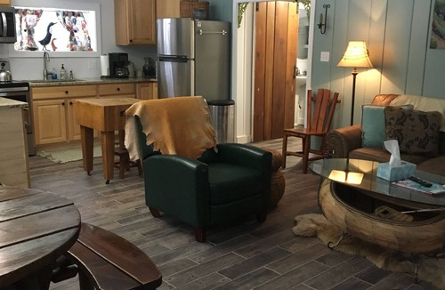 Baldwin House | The Hancock Hideaway