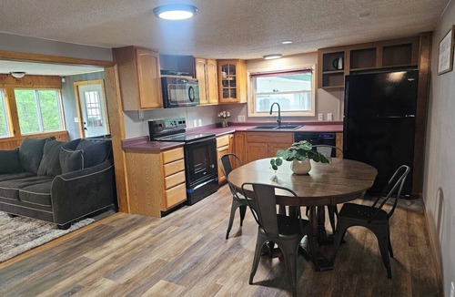 Manton Cabin | The Harmony Suite