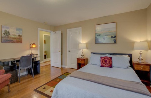 Lynn House | The Haven - Charming Tryon house - A haven from everyday life