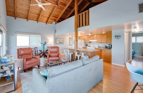 Big Torch Key House | The Hideaway: Lose Yourself At This Recently Decorated Canal Front Home on Big Torch Key, Dockage!