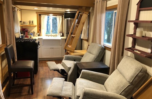 Ashford House | The Hideaway Tiny House in the Woods