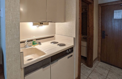 Purgatory Cabin | The Hideout (#314) | 10 min to Ski, AC, Golf, Pool, HotTub, Pickleball