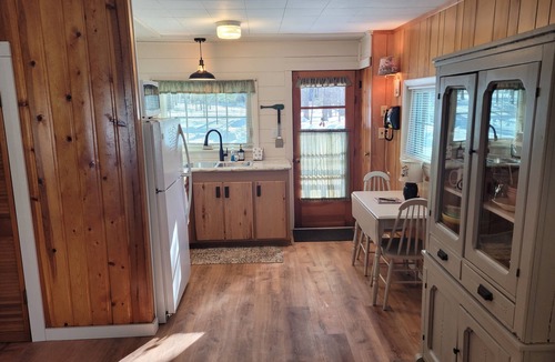 Higgins Lake Cabin | The Higgins Lake Hideaway - Super Cute and Great Location Only 3 Blocks from Higgins Lake!