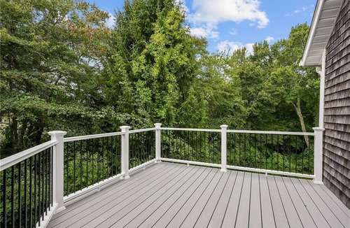 Watch Hill House | The Hill 4 bed 2.5 bath renovated