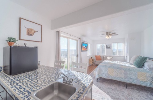 Spring City Apartment | The Joseph Studio at Wind Walker Homestead, Sleeps 2