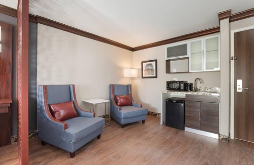 Lincoln Park Hotel | The Leo Collection Detroit, an Ascend Collection Hotel