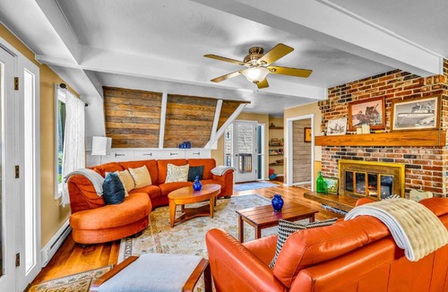 Agate Beach House | The Lightkeepers Retreat