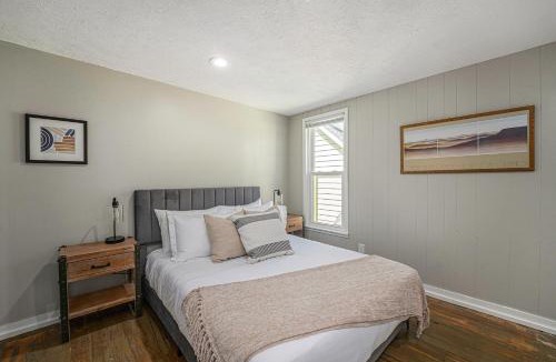 John Ball Park Apartment | The Loft Life - Modern Corporate Housing