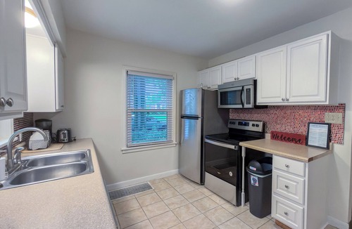 Champaign House | The Love Shack close to U of I