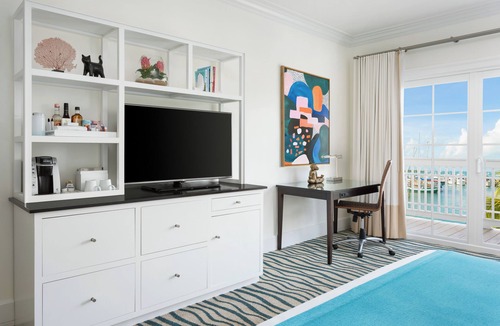 Historic Seaport Hotel | The Marker Key West Harbor Resort