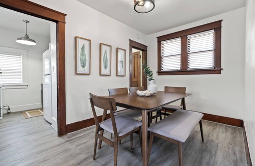 Battle Creek House | The Mediterranean Oasis, A Perfect Comfort Haven - Entire Upper Unit of Duplex