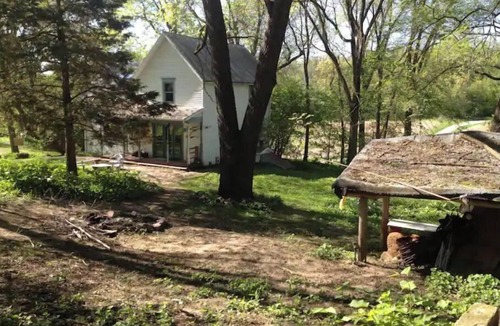 Morrisonville Cottage | The Napping Farm