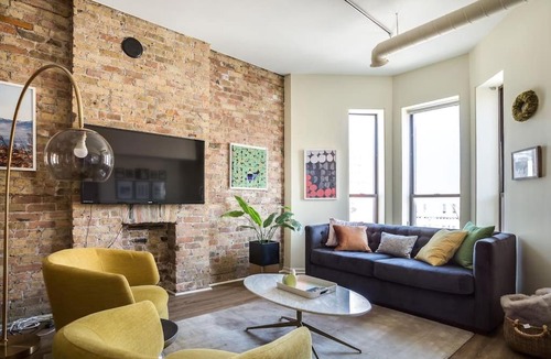 River North Apartment | The Orleans Floor 3 Private rooftop deck