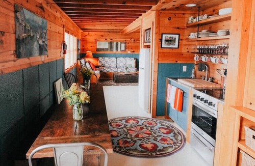 Leland House | `The Otherside`-Fishtown Shanty in Leland!