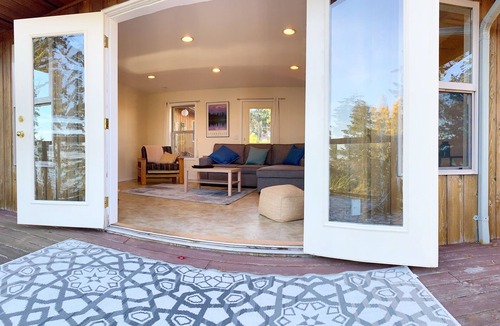 Regional District of Nanaimo House | The Outlook at Deep Bay - South Suite