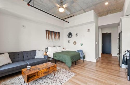 Northeast South Bend Apartment | The Overlook High-Rise DownTown South Bend