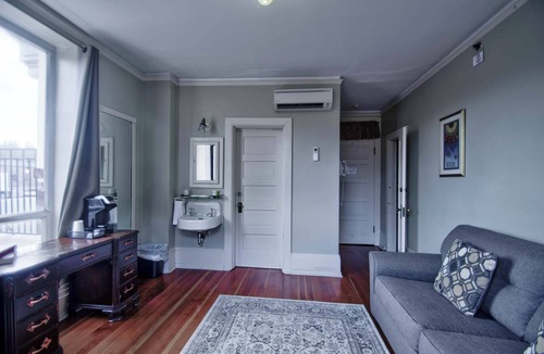 Centralia House | The Peak at Centralia Square | Historic Suite 205