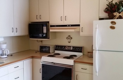 Millersburg Cottage | The Point at Ocqueoc - Quiet Ocqueoc Lakefront Two Bedroom Cottage