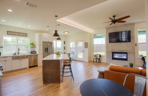 Denison House | The Rooftop