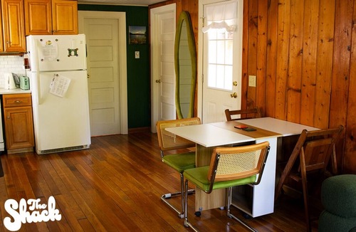 Long Beach House | The Shack Psychedelic Getaway w/Guest House + Pool Table + Easy Beach Access