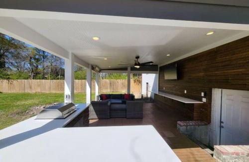 Atlanta House | The Silver Lining