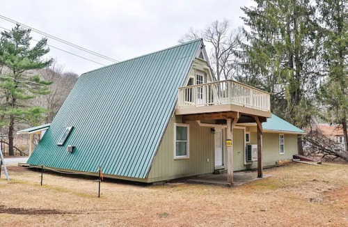 Rock Hill House | The Ski Shop