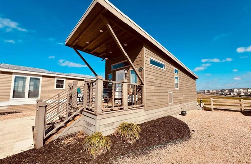 Austin Apartment | The Tiny Tejas with Pool and Hot Tub