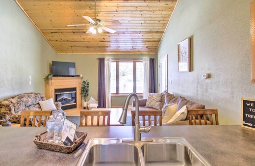 Goodman Condo | 'The Tree House' Condo w/ Private Boat Dock!