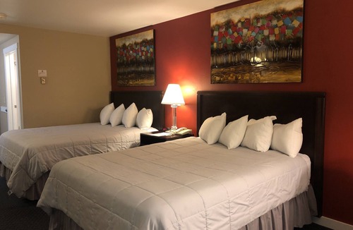 Washburn Hotel | The Washburn Inn - On the Lake