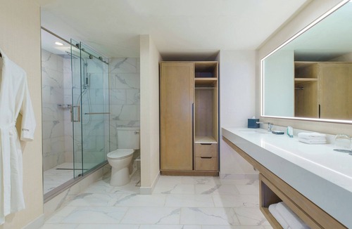 Rosemont Hotel | The Westin O'Hare