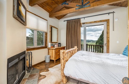 Alton House | The Wildflower Tiny Cabin near Zion & Bryce