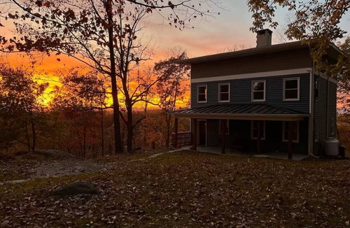Gettysburg House | The Wolf Den