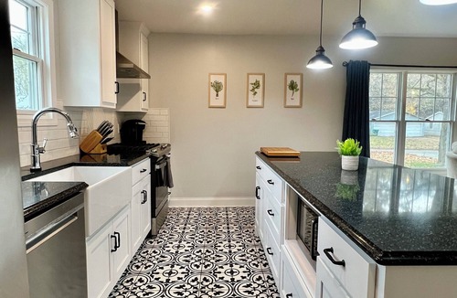 La Porte House | This house is a 2 bedroom(s), 2 bathrooms, located in La Porte, IN.