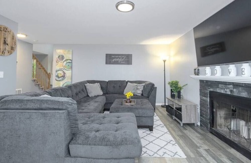 Vancouver House | This house is a 3 bedroom(s), 2.5 bathrooms, located in Vancouver, WA.