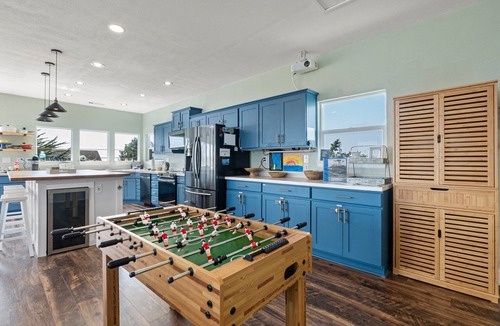 Crescent City House | This Is It | Ocean Views, Walk to Park & Beach