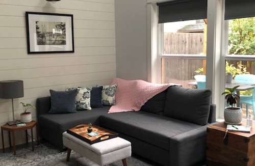 St. Johns Cottage | This light, bright cottage is located in St Johns in Portland